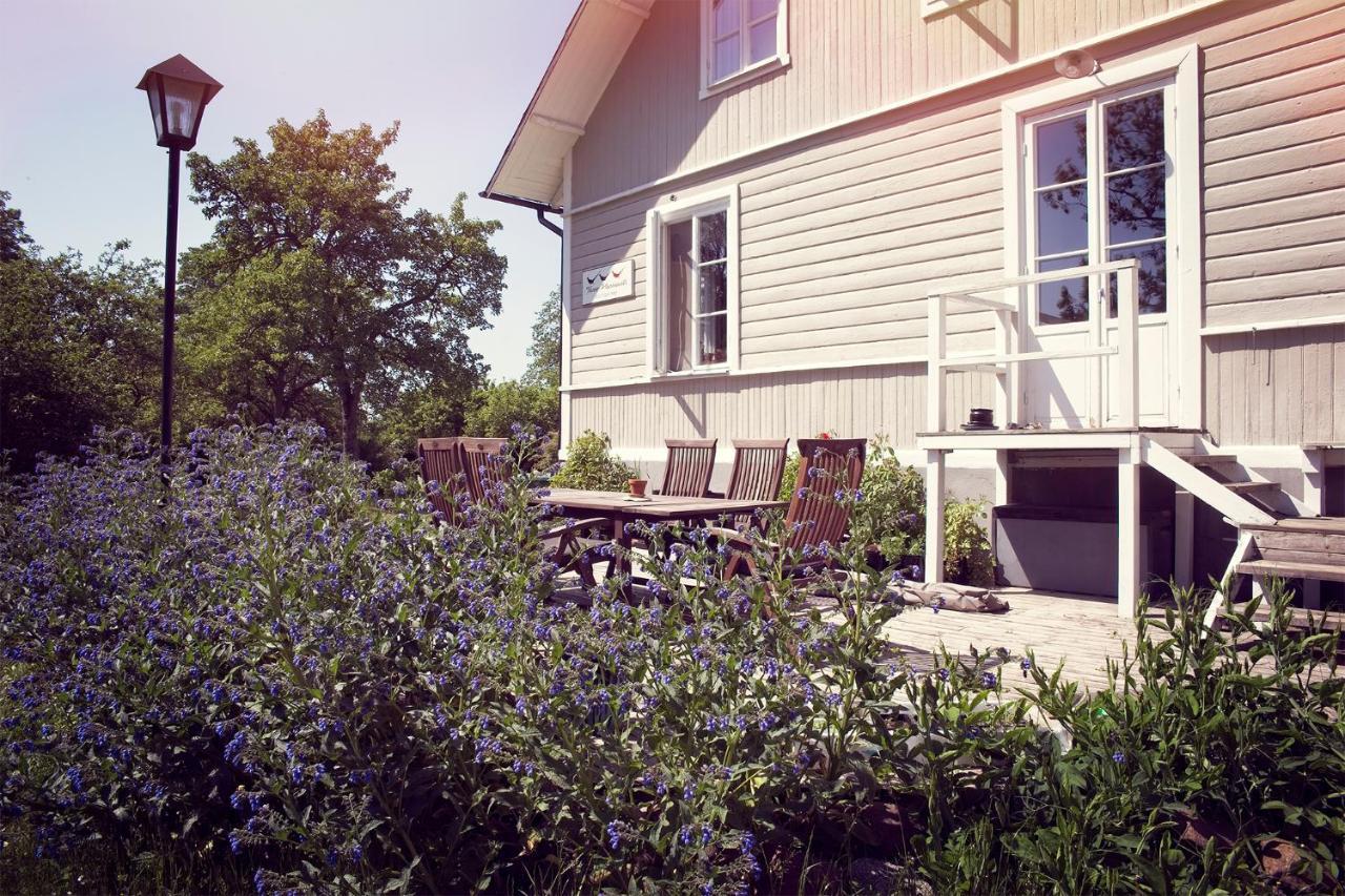 Three Pheasants Boutique Bed And Breakfast Ekeby  Exterior photo